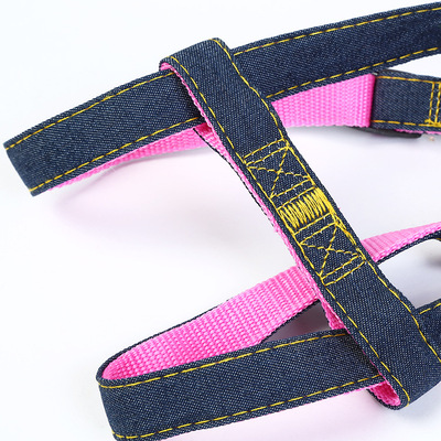 New Pet Products Cowboy Leash Dog Chest Strap Teddy Golden Retriever Walking Dog Rope Manufacturers Direct Wholesale Application Scenario