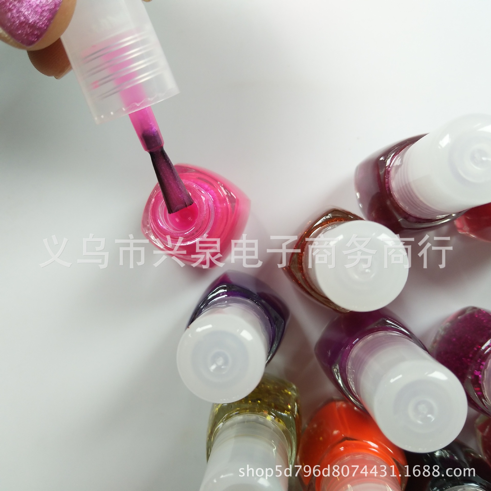 穿戴甲/美甲钻/螺钿贝壳片/贝壳片/美甲小钢珠白底实物图