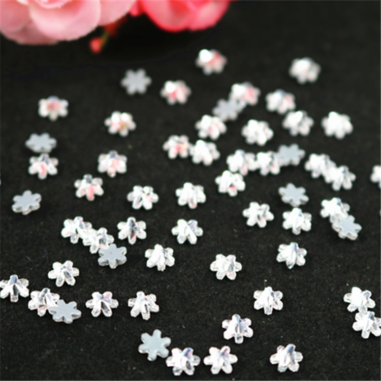 New Hot Bottom Snowflake Shaped Diamond Diy Clothing Accessories Accessories Nail Drill Manufacturers Wholesale Can Be Customized Item Picture