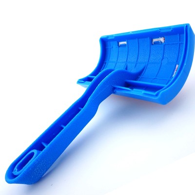 Pet products Pet products Pet brush fur brush special winter care fur brush Pet dog cleaning comb wholesale manufacturers Application Scenario