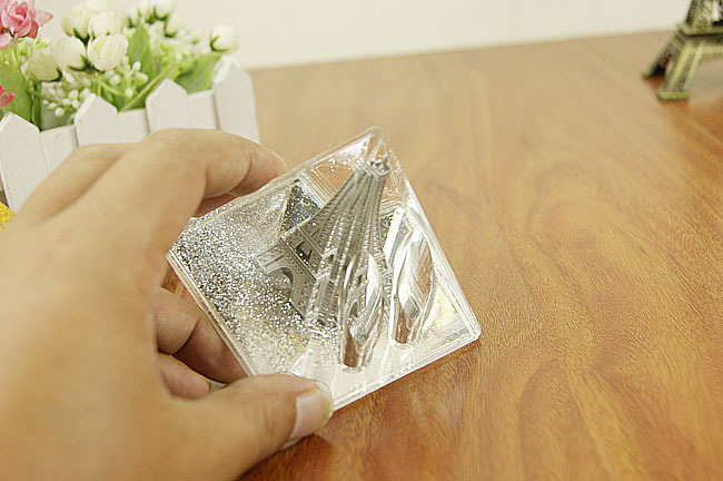 Gold powder oil drop ocean souvenir, crystal Paris Eiffel Tower creative birthday gift, pen holder ornament pic 2