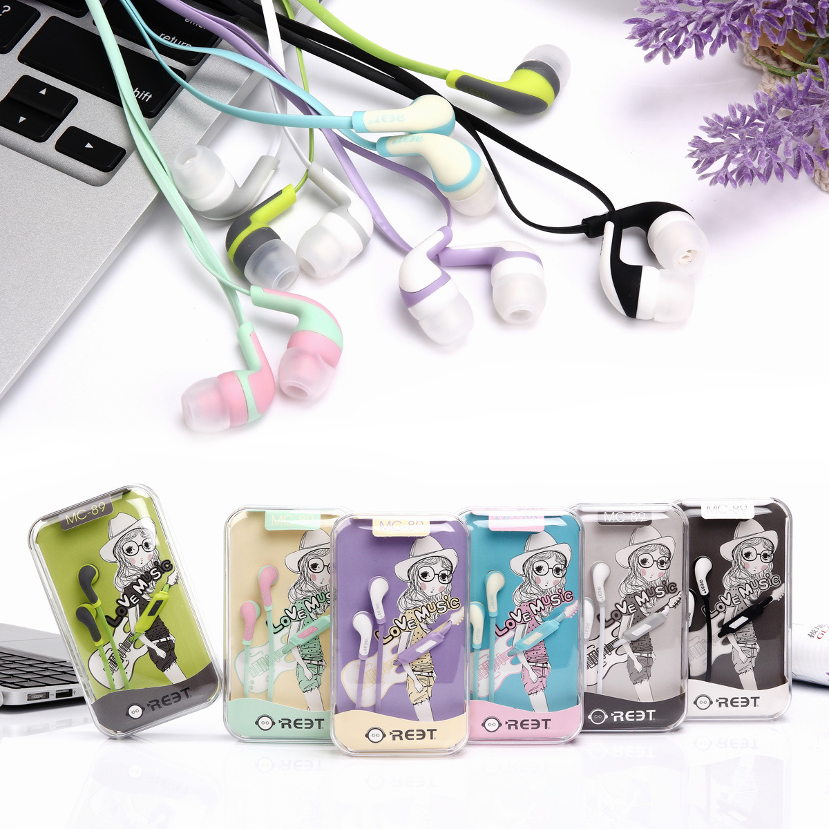 Factory wholesale creative cartoon wired in-ear mobile phone headphones, cute student headphone wires, thickened crystal boxes