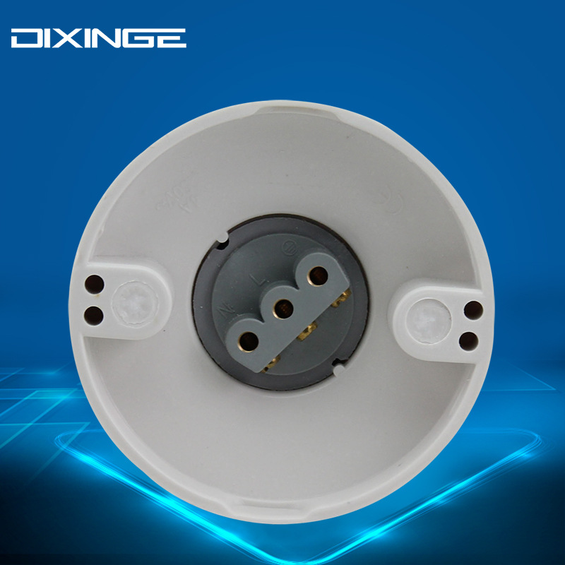 Energy-saving lamp /LED lamp accessories: E27 spiral socket lamp holder, tilted ceiling lamp head, E27 slanted socket lamp head details Picture