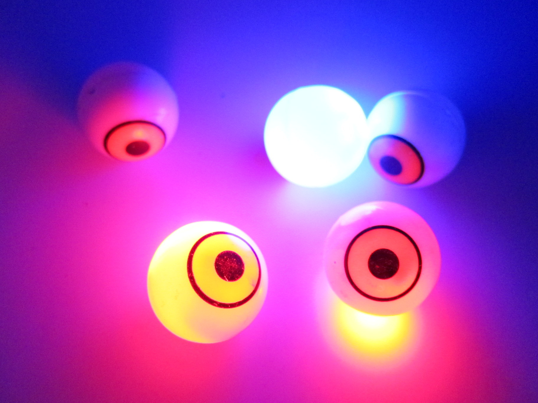 28mm发光眼珠玩具配件厂专业生产各种闪光眼睛眼球娃娃玩具配件