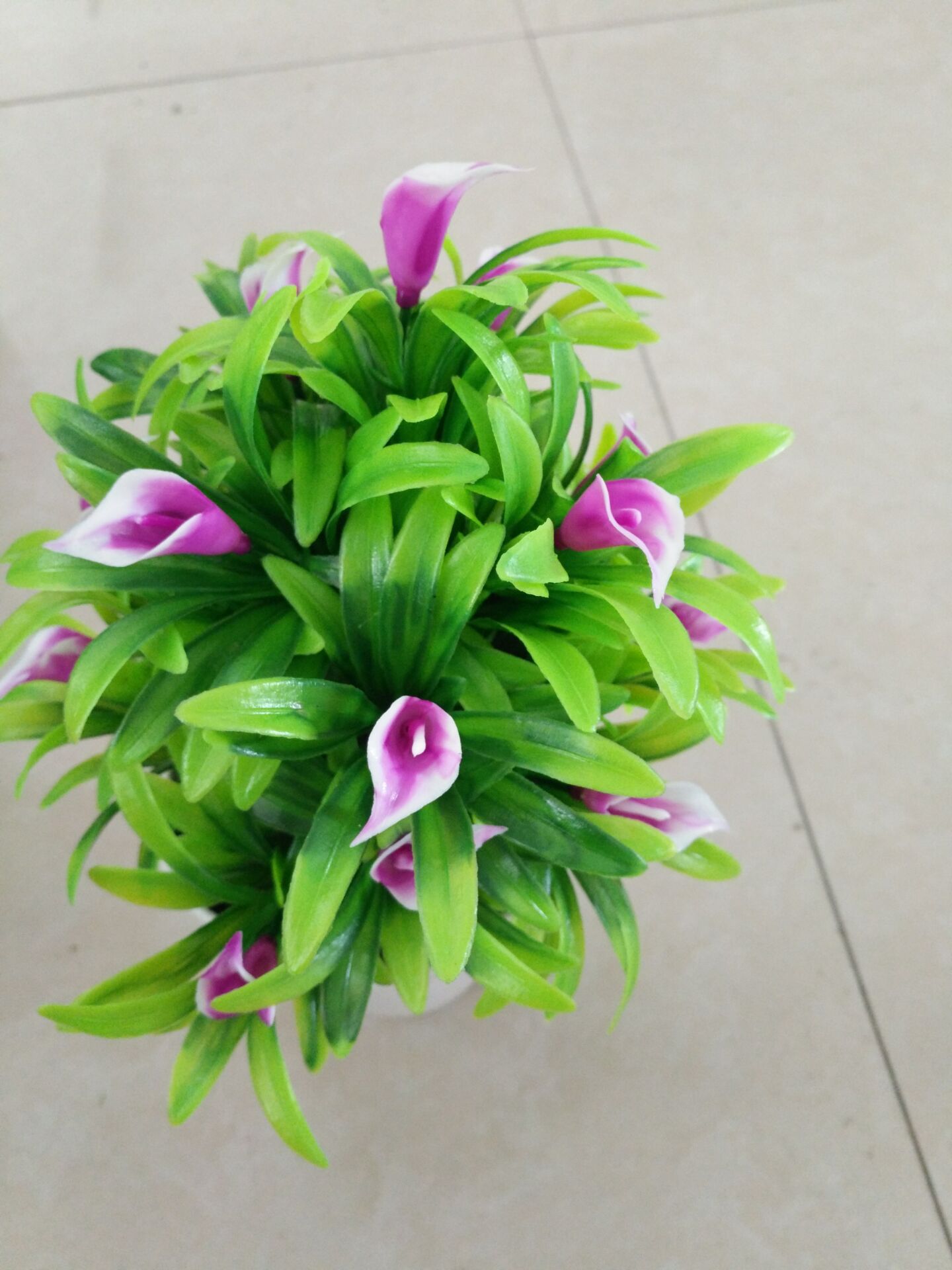 Wholesale simulation of small bonsai plastic calla lily flower family hotel public place flower manufacturers direct Application Scenario