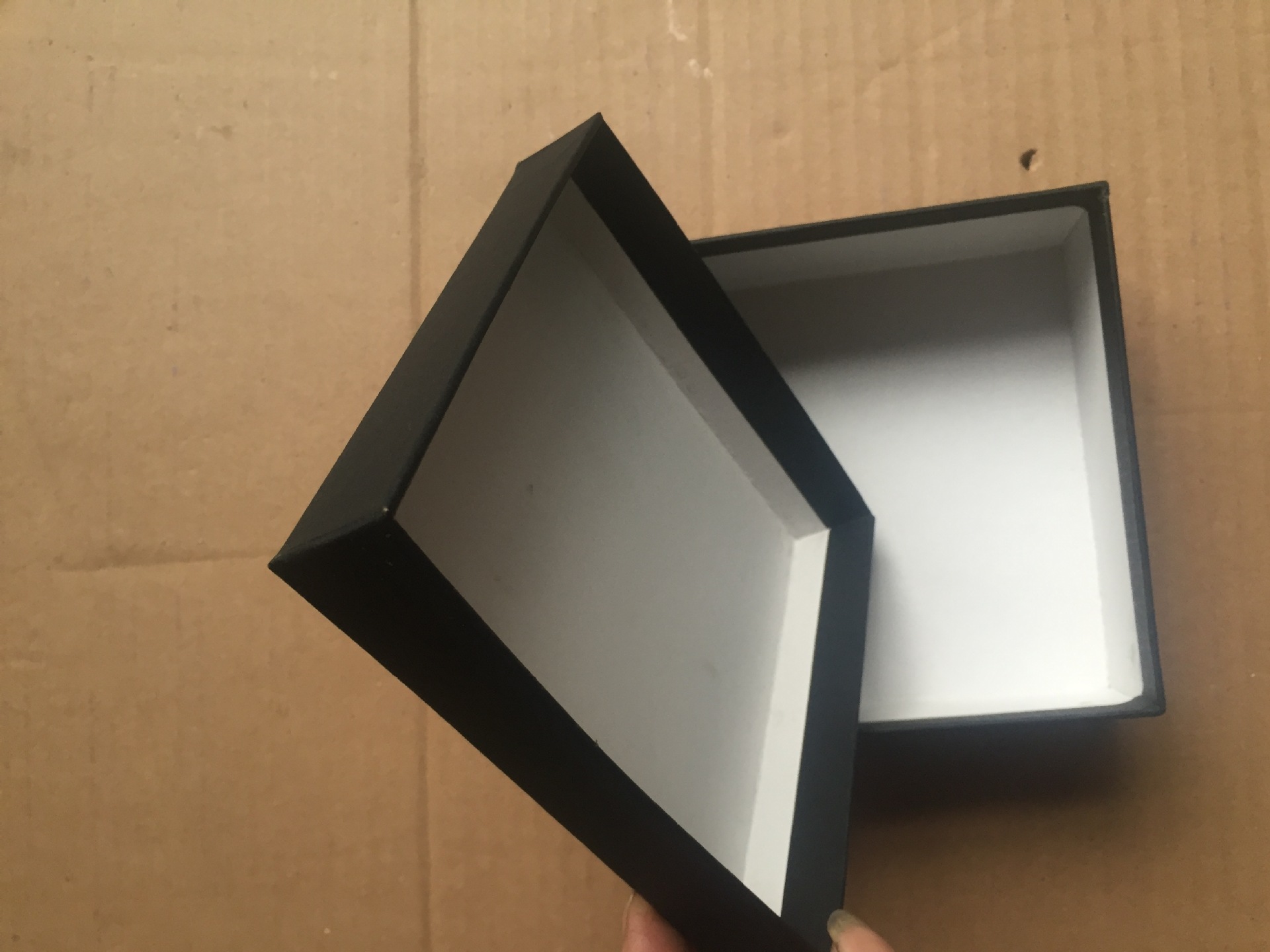 创意特色优质礼品盒黑色特种纸天地盖盒子首饰礼品皮带包装盒定做详情图3