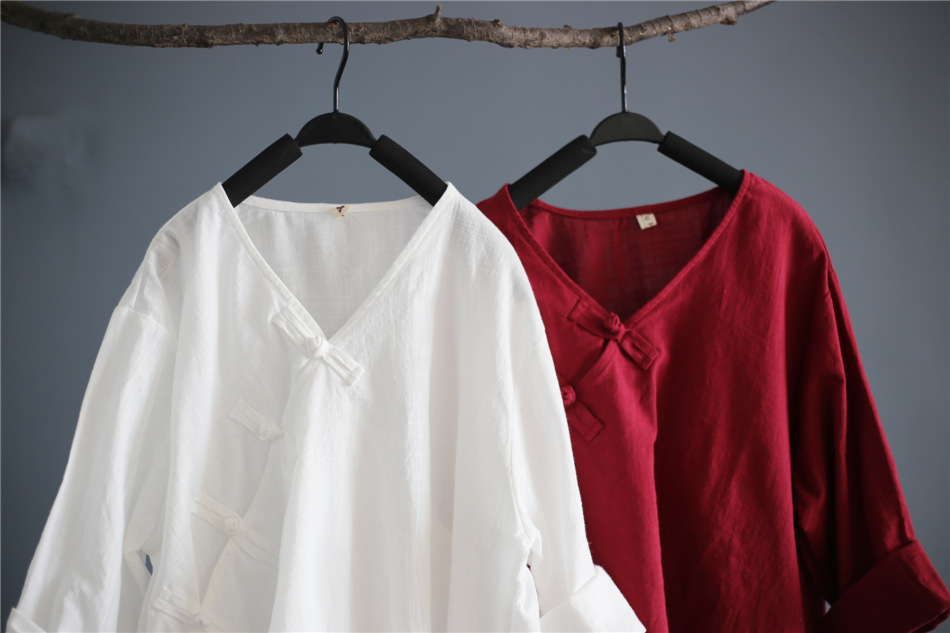 Warm and cozy, retro, irregular button-up shirt, smock, artistic and casual, solid color shirt for ladies details Picture