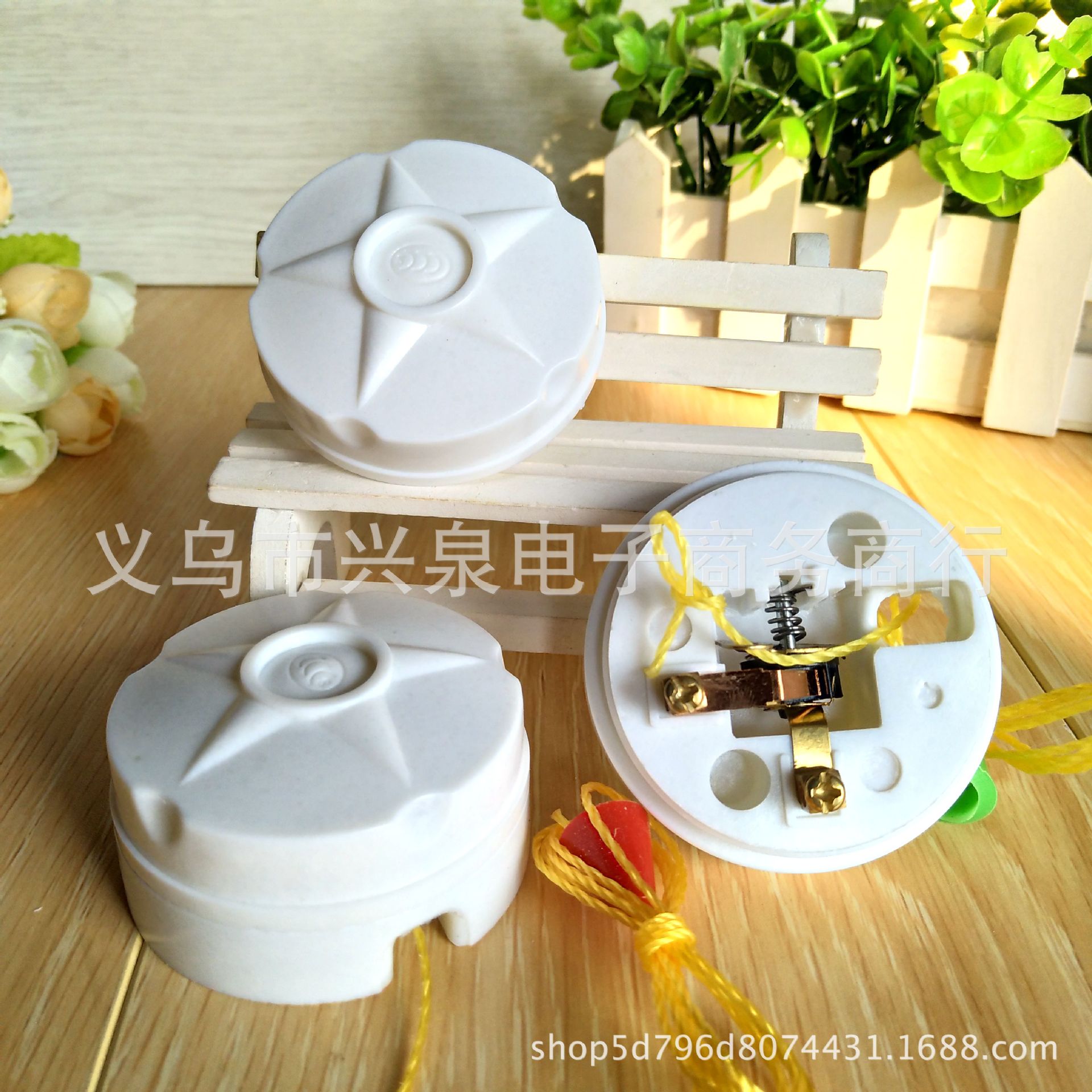 【2-3区】拉线开关20/盒 1000/箱拉绳开关老式开关胶木圆形拉线开关一元一件货源