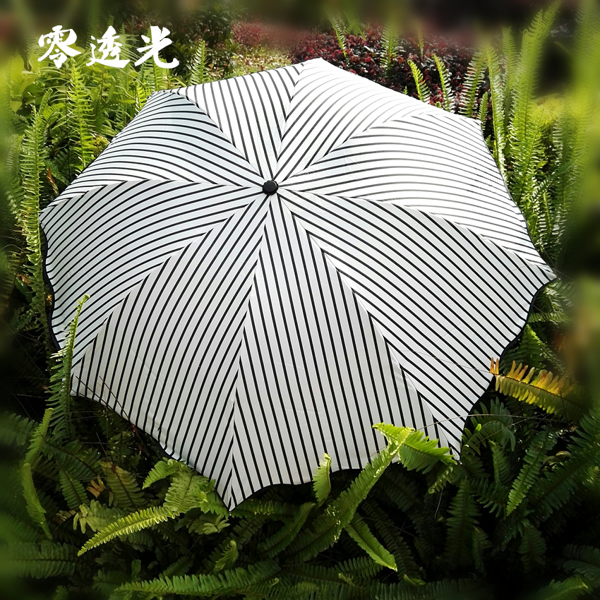 Factory direct sales of black and white striped vinyl umbrellas, Korean version of Apollo three-fold UV protection and sunshade sun umbrellas