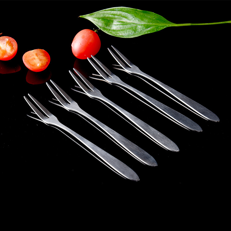 Wholesale of creative stainless steel fruit forks, Western tableware, small forks, two-toothed forks, fruit skewers and dessert forks