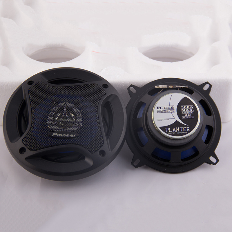 كما ان مكبر الصوت 12V الذي يعمل على مكبر الصوت يعمل على الترددات العالية