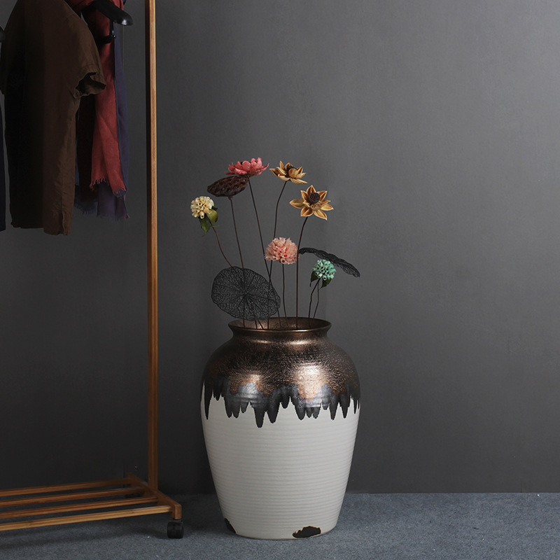 chinagoods Modern and simple Chinese ceramic floor-standing large vase, hotel ceramic large vase, living room window display, club hotel flower arrangement earthenware jar Item Picture