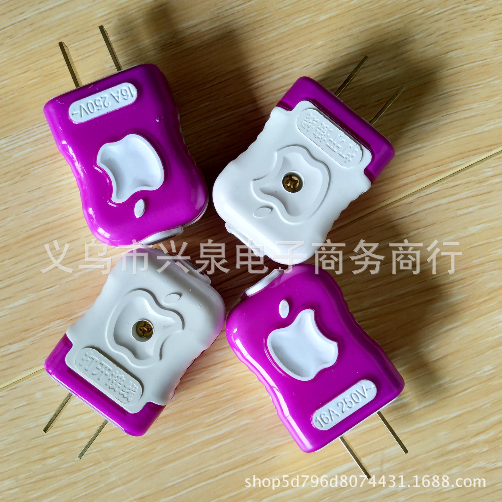 转换插头/品字电源头/浮动热水器/国标插头转美规座/插头产品图