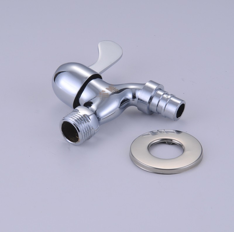 Huafeng Sanitary Ware's all-copper washing machine faucet, mop, sink, single-cooling, extended, one-in and two-out faucet, electroplated small faucet Application Scenario