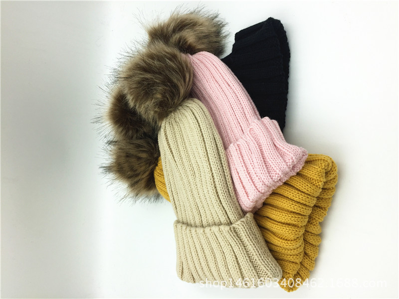 2020 New Women's autumn and winter Korean-style trendy hats, warm wool parent-child hats, large wool ball solid color knitted hats Specification image