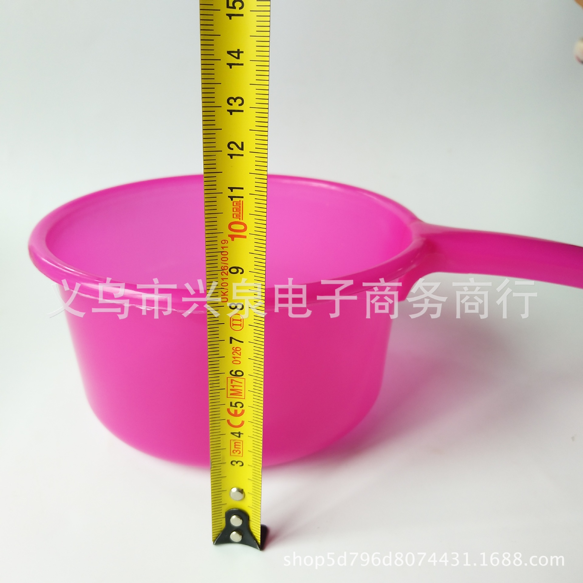 【2-2区】小号红水勺300/件彩色水勺塑料水舀子家用厨房水瓢漂流泼水节赠品全场一元两元专批细节图