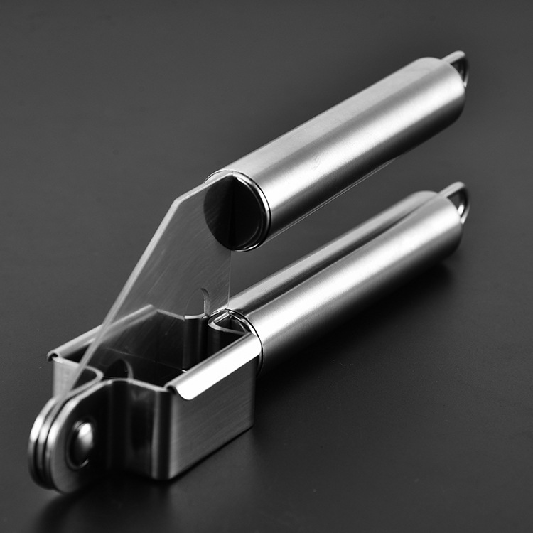 Wholesale kitchen small tools from the manufacturer, including household garlic grinders, garlic puree grinders, multi-functional garlic slicers, and stainless steel garlic presses Item Picture