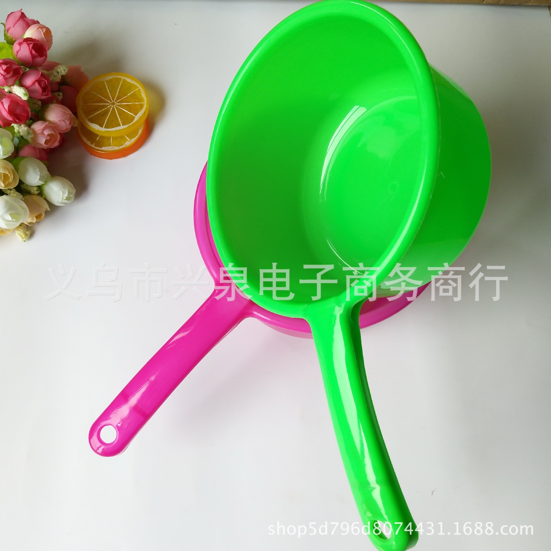 【2-2区】小号红水勺300/件彩色水勺塑料水舀子家用厨房水瓢漂流泼水节赠品全场一元两元专批
