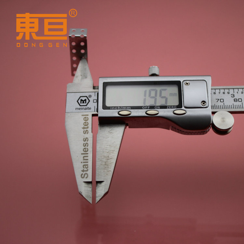 281082B 35 35 قطع غيار تقنية من مكوّنات حديدية وحيدة الزوايا من أجل صنع Item Picture