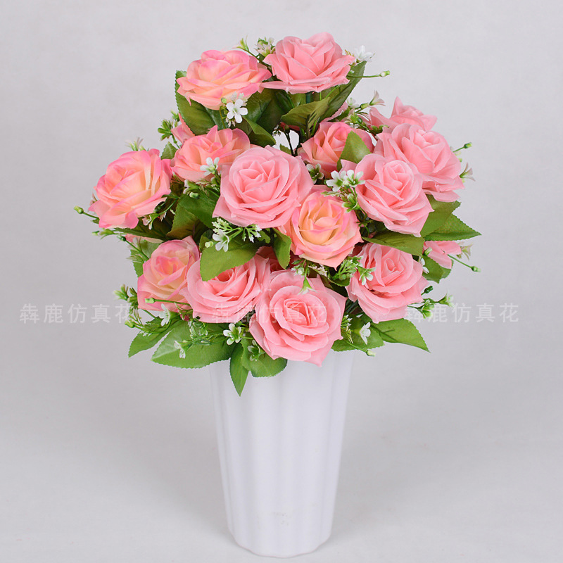 仿真玫瑰花束细节图