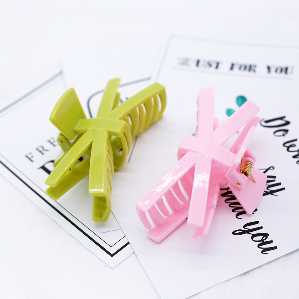 Self-Produced And Self-Sold Plastic Hair Grab Bath Clip Hairpin Guangdong Color Yiwu Jewelry Wholesale 2 Yuan Shop Sales Specification drawing