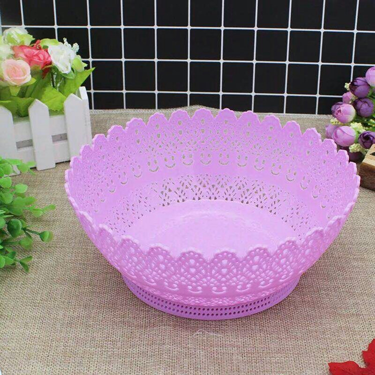 Factory direct sales of creative new plastic fruit baskets, smiling face lace fruit baskets, candy-colored fruit blue fruit plates are selling well details Picture