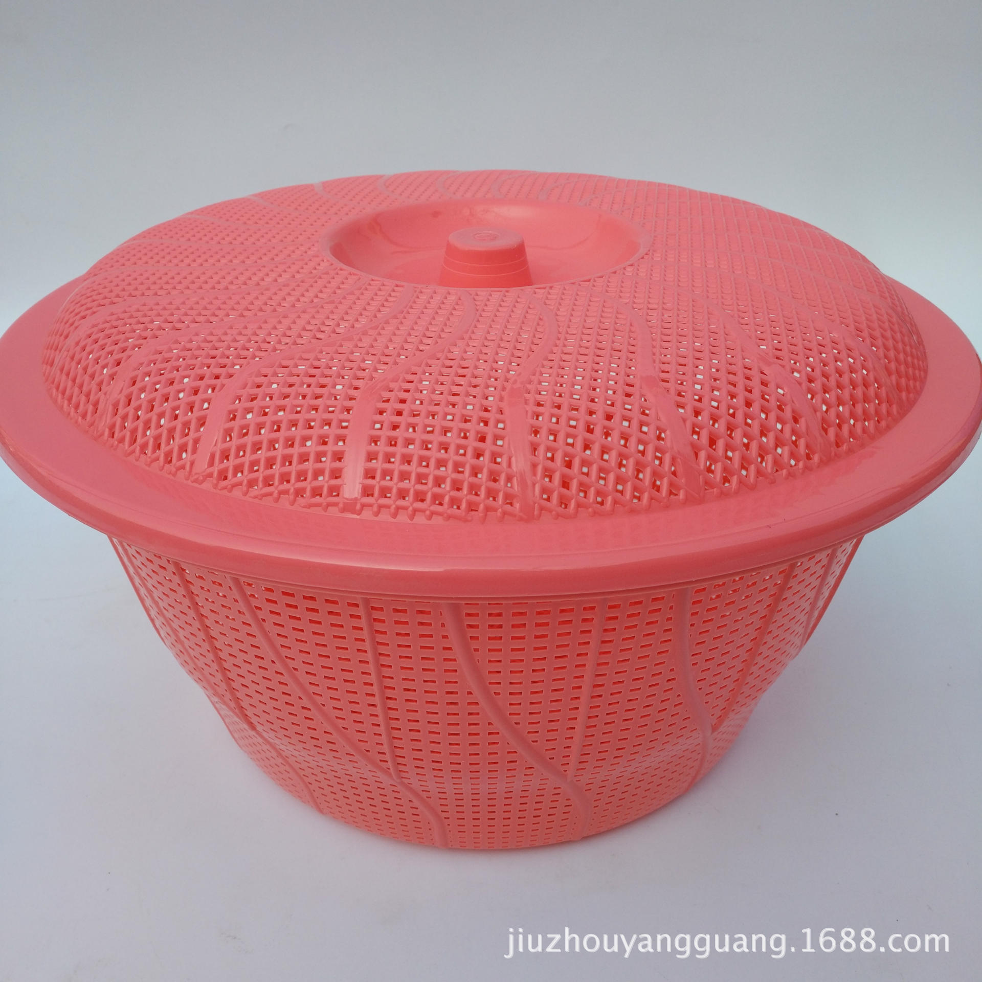 Wholesale plastic-covered baskets, steamed bun baskets with covers, flatbread baskets, storage baskets, and kitchen storage baskets details Picture