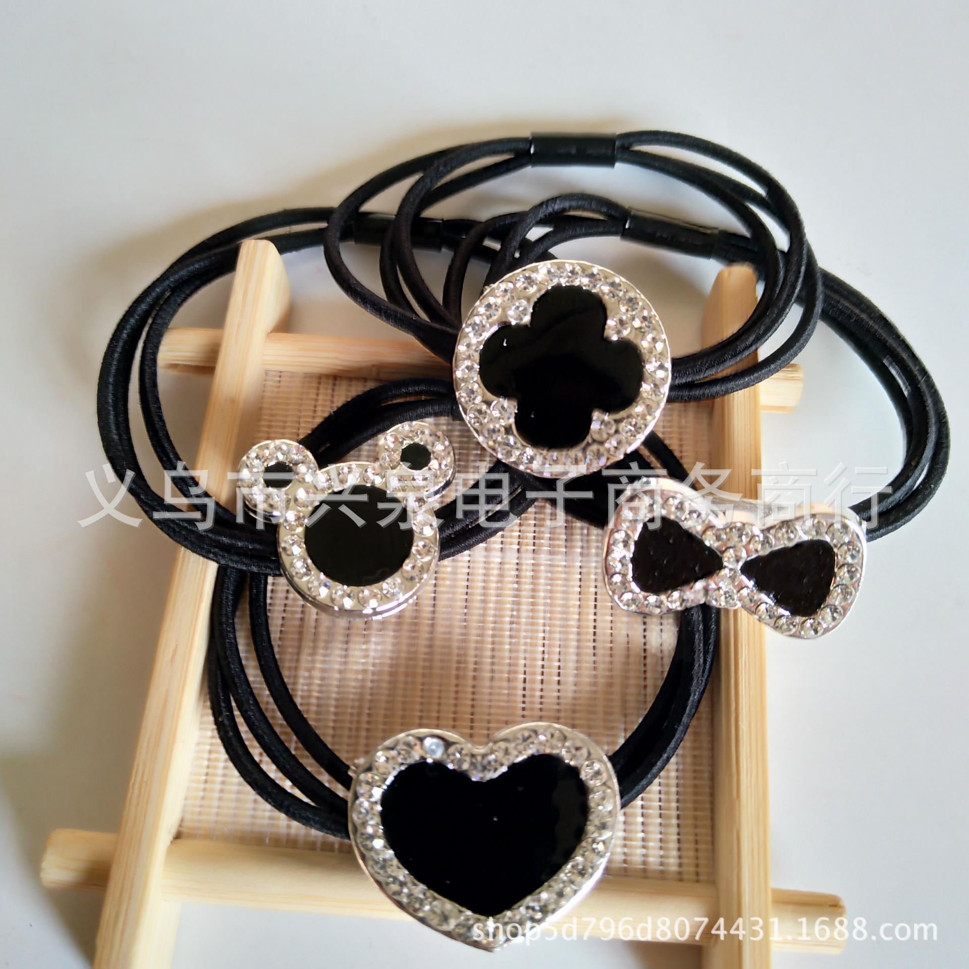 Boutique head buckle Korean version hair accessories inset diamond head rope fashion leather band Yiwu jewelry 1 yuan 2 yuan jewelry wholesale Item Picture