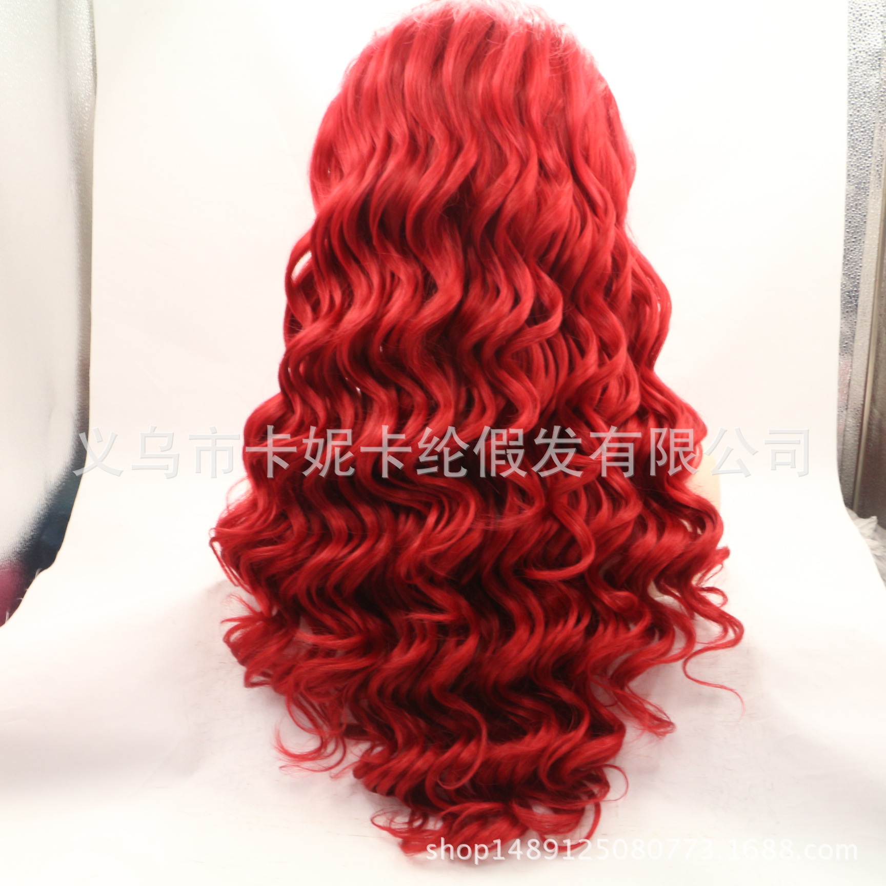 The new solid-color wine red lace wig offers a realistic long curly hairstyle Specification image