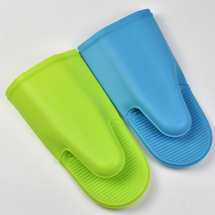 Silicone cotton pattern gloves wholesale heat insulation household hand clip microwave oven barbecue gloves spot