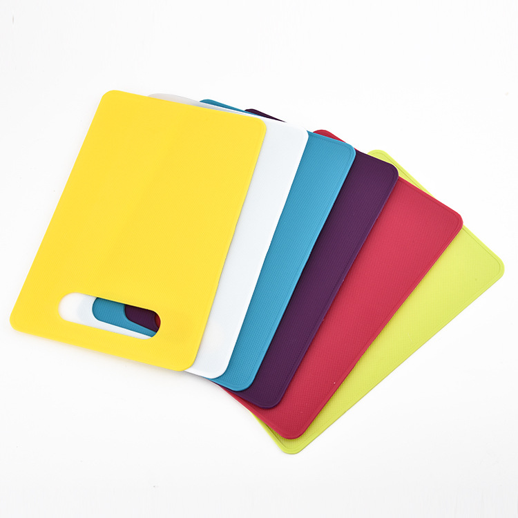 Manufacturers Square Pp Plastic Cutting Board Dormitory Cutting Vegetables Cutting Meat Small Cutting Board Candy Lovers You Cutting Board Wholesale details Picture