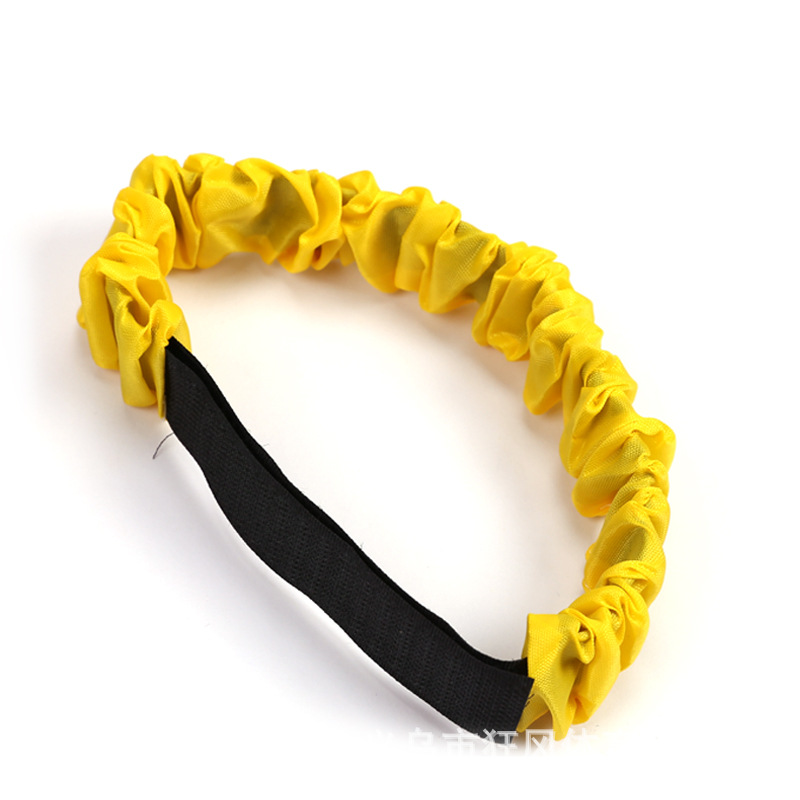 ثلاثة أرجل لشخصين وثلاثة أرجل لرجلين لطفل الشمس Item Picture