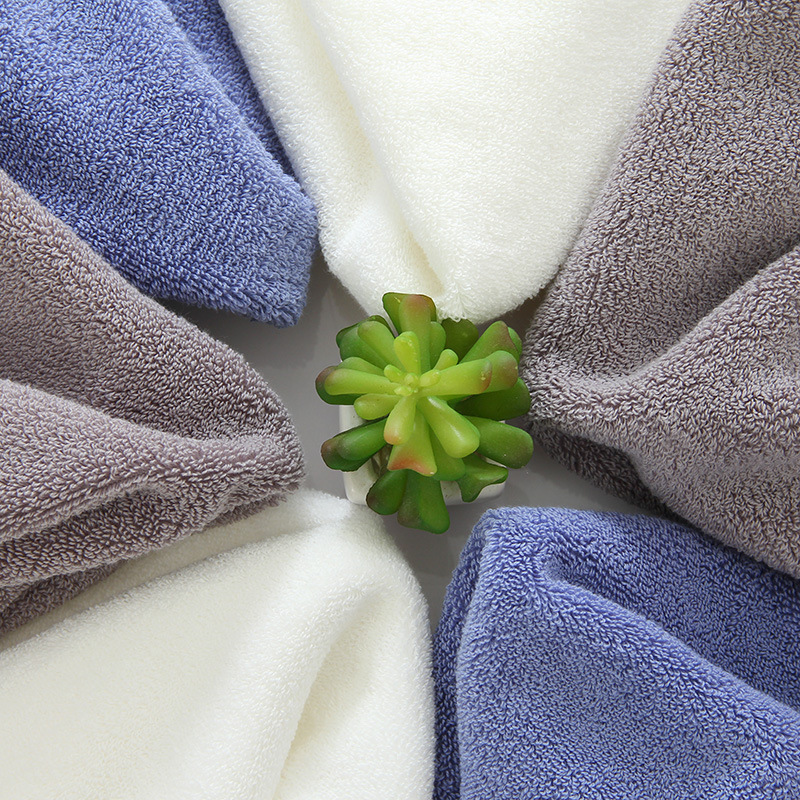 Pure cotton adult household thickened towels, hotel all-cotton 140g absorbent face towels, gift wholesale, embroidered logo Application Scenario