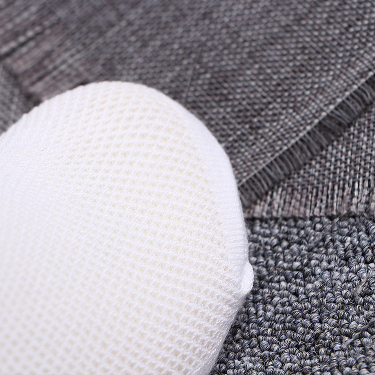 Wholesale men's socks, spring and summer mesh thin polyester-cotton mid-calf socks, business solid color casual socks, street stall supply Application Scenario
