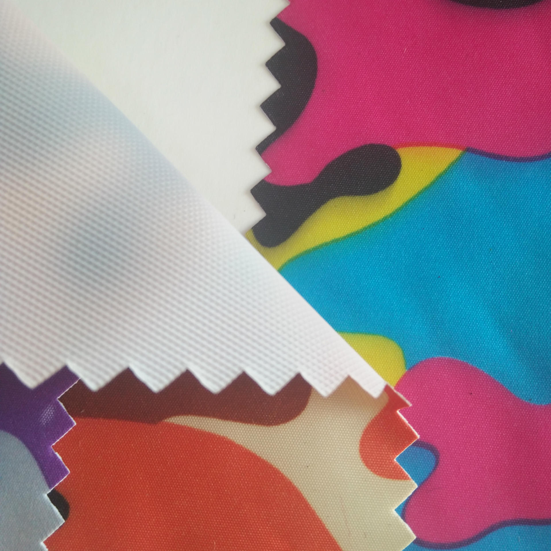 Factory direct sales of anti-static camouflage clothing fabric wholesale. Oxford cloth fabric is in stock and available in various colors details Picture