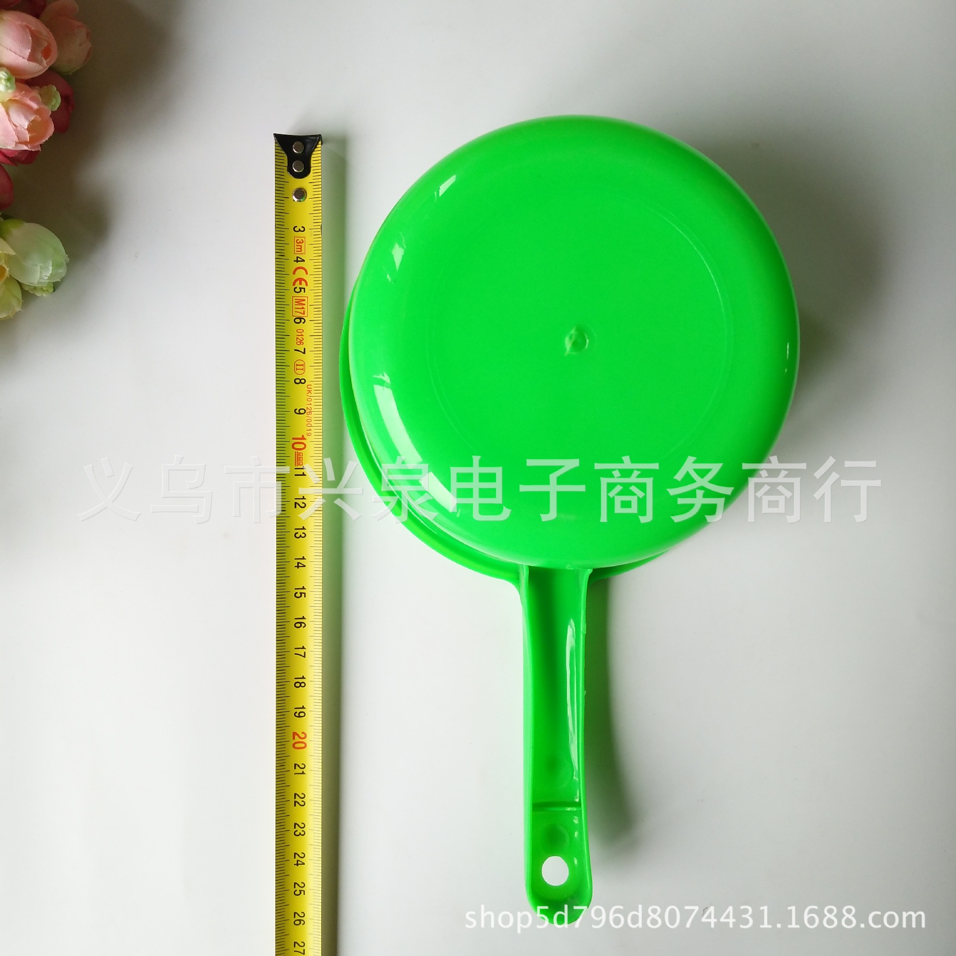 【2-2区】小号红水勺300/件彩色水勺塑料水舀子家用厨房水瓢漂流泼水节赠品全场一元两元专批白底实物图
