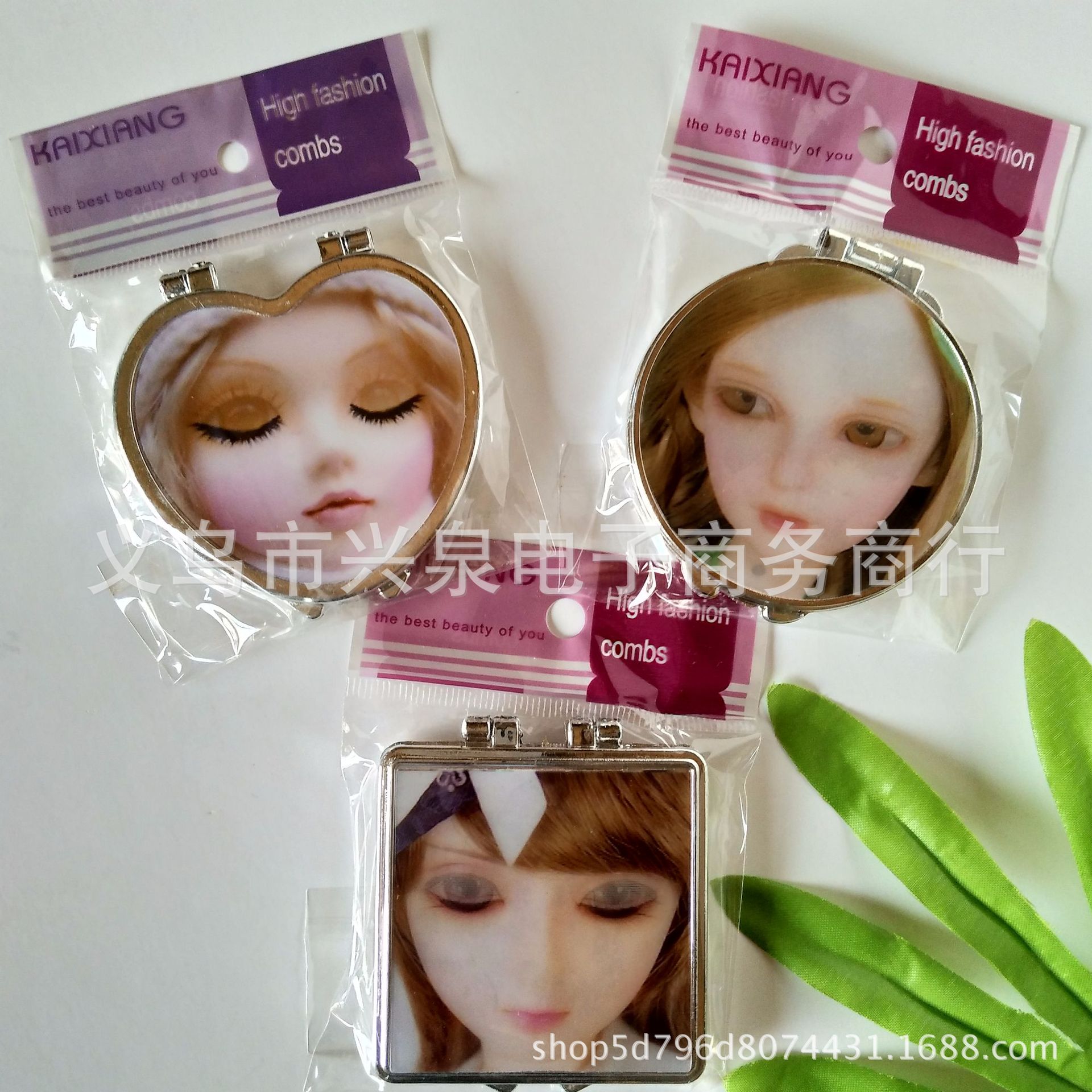 【3-10区】眨眼镜60/盒 600/箱卡通人物3D眨眼镜  便携式化妆镜 折叠镜双面镜子1元货