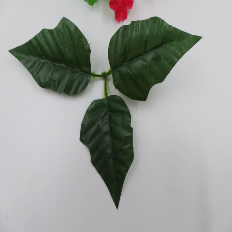 Silk silk stockings flower simulation flower with leaves triangular leaves trigonometric leaves Christmas flower leaves simulation plant with leaves wholesale full figure