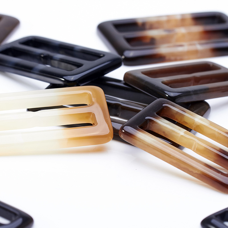 Resin Japanese-shaped button windbreaker, woolen overcoat, outer jacket, belt button, rectangular button, clothing decoration accessories Application Scenario