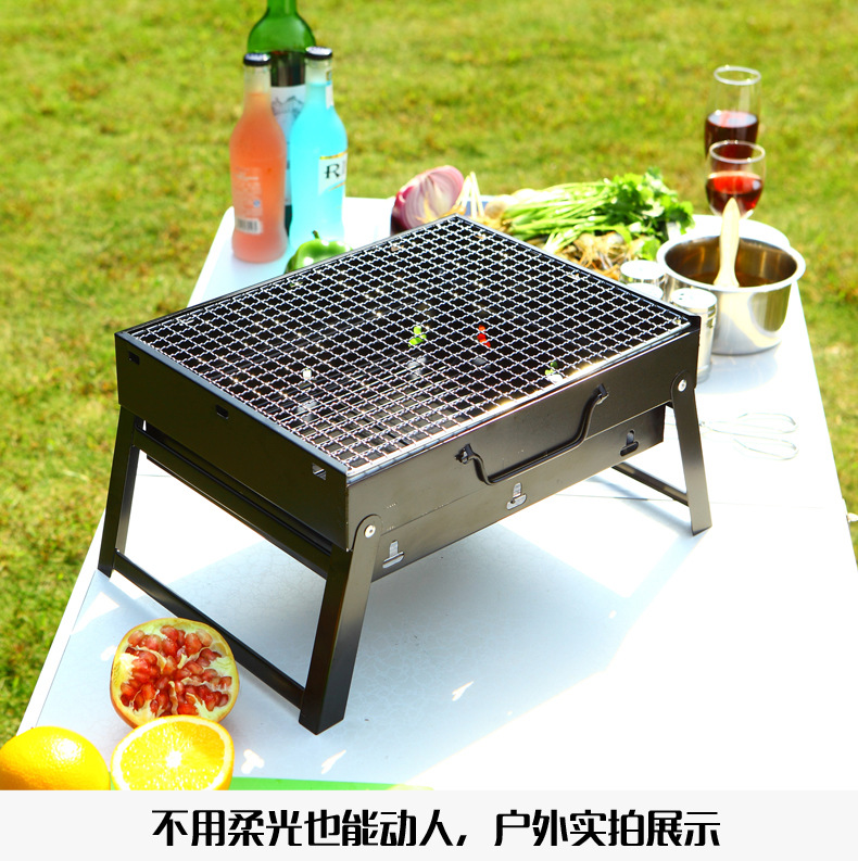 Manufacturer Medium Thickened Folding Grill Grill Outdoor Portable Grill Household Charcoal Carbon Grill Bbq Application Scenario