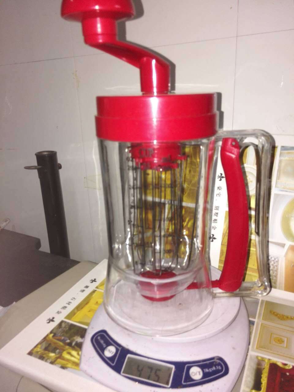 TV product pancake machin, hand-cranked batter dispenser, liquid separator, batter separator Item Picture