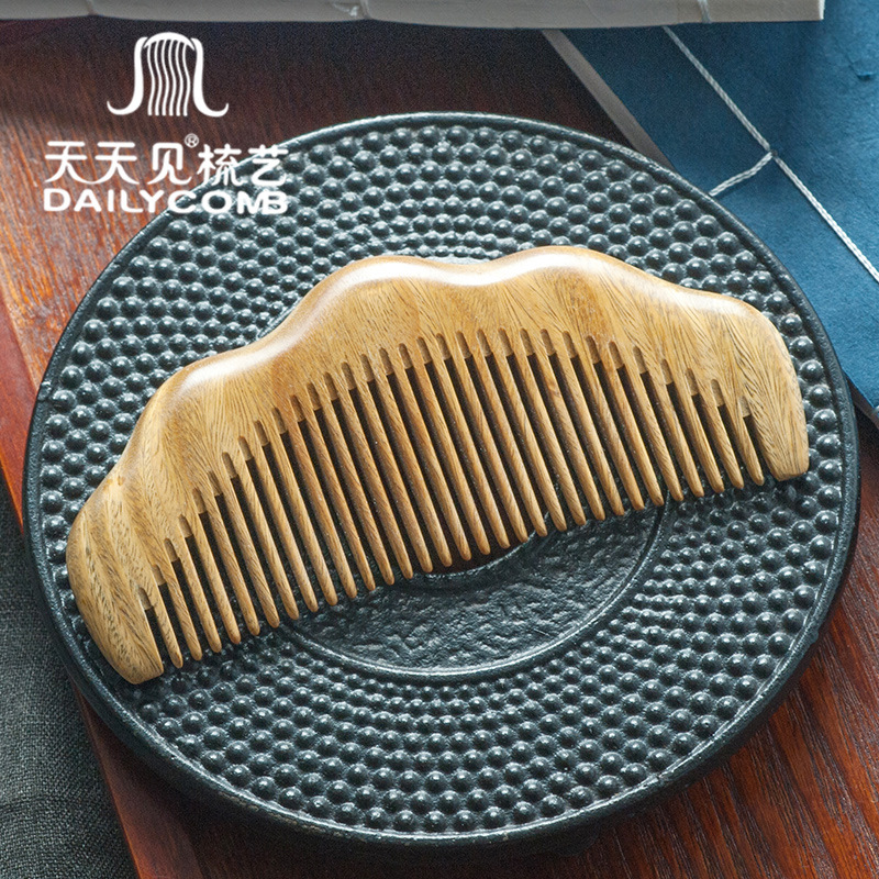 See Every Day Hair Comb Green Sandalwood Comb Sandalwood Comb Small Bag Wood Comb Round Fine Teeth Logo Wood Comb details Picture