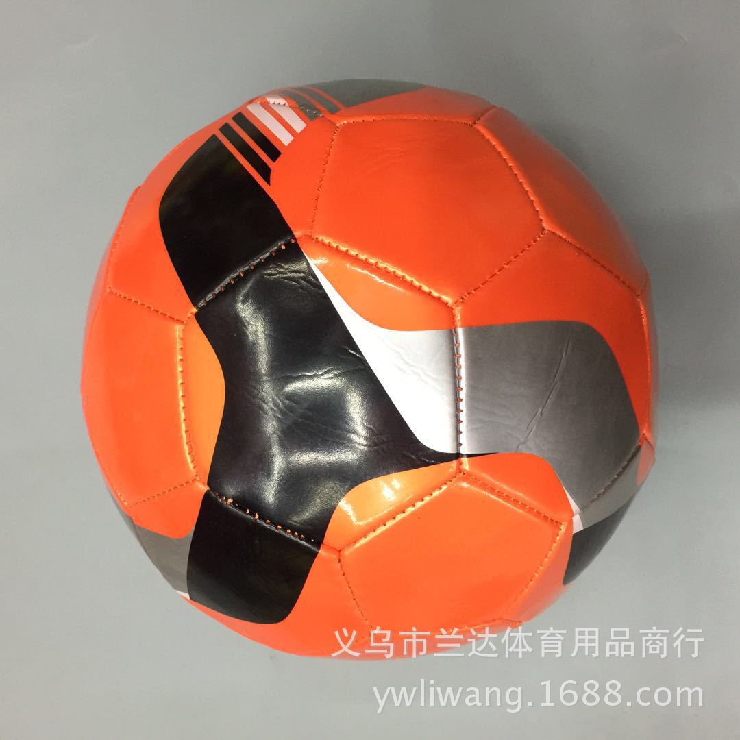 2018新款/世界杯儿童训白底实物图