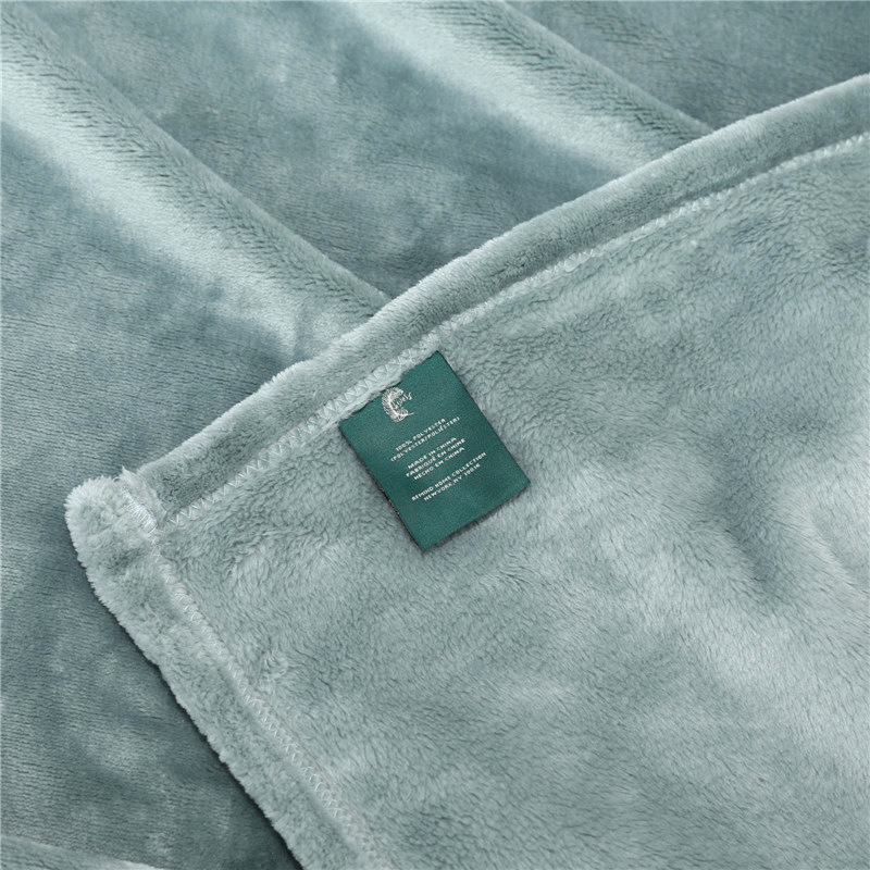 Special Price Blanket Manufacturers Spot Wholesale Solid Color Flannel Coral Velvet Bed Sheet Office Nap Blanket Application Scenario