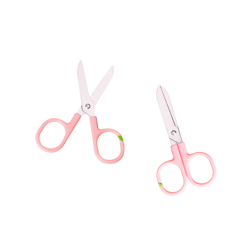 Factory wholesale of small scissors for children, thread cutting, baby scissors, straight heads for children, plastic safety, handcrafted small scissors Application Scenario