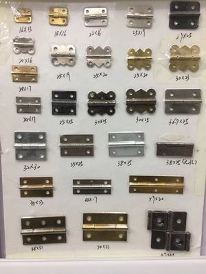 Venta en stock popular metal de cuero insertar cerraduras, accesorios de hardware, bolsas accesorios de hardware, bolsas mosquetones pequeños mosquetones Application Scenario