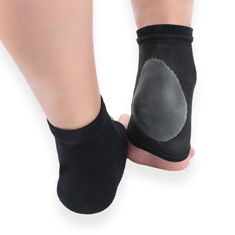 Cross-border moisturizing gel heel socks, nylon gel sock covers, half heel four-color SPA socks Application Scenario