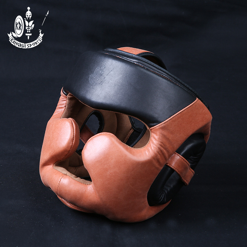 Conray Boxing Headguard Cowhide Hand-Printed Vintage Spartan Headguard Sanda Fighting Headguard Application Scenario