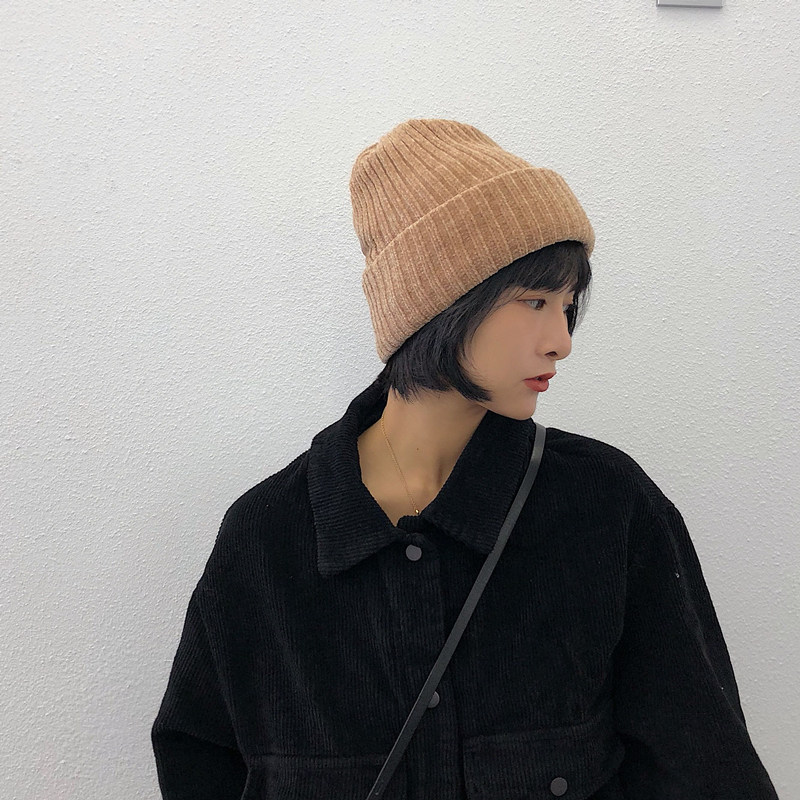 Nuevo estilo cálido sombrero de punto de color sólido sombrero de lana engrosada estilo japonés pareja moda hombre y mujer otoño coreano sombrero details Picture