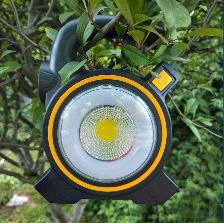 Outdoor Horse Lanterns, Tent Lights, Solar Searchlights, Camping Lights, Camping Lights, Plastic Rechargeable Portable Ones, Supplied By The Manufacturer Application Scenario